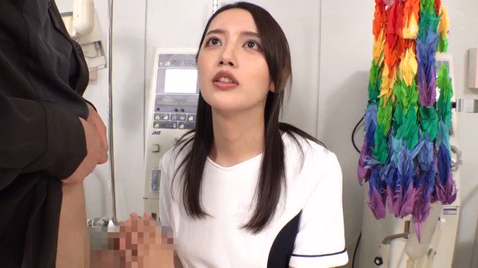 仕事の休憩中に10万円で癒してくれる美人ナース。
 https://t.co/GH6COEw2DO