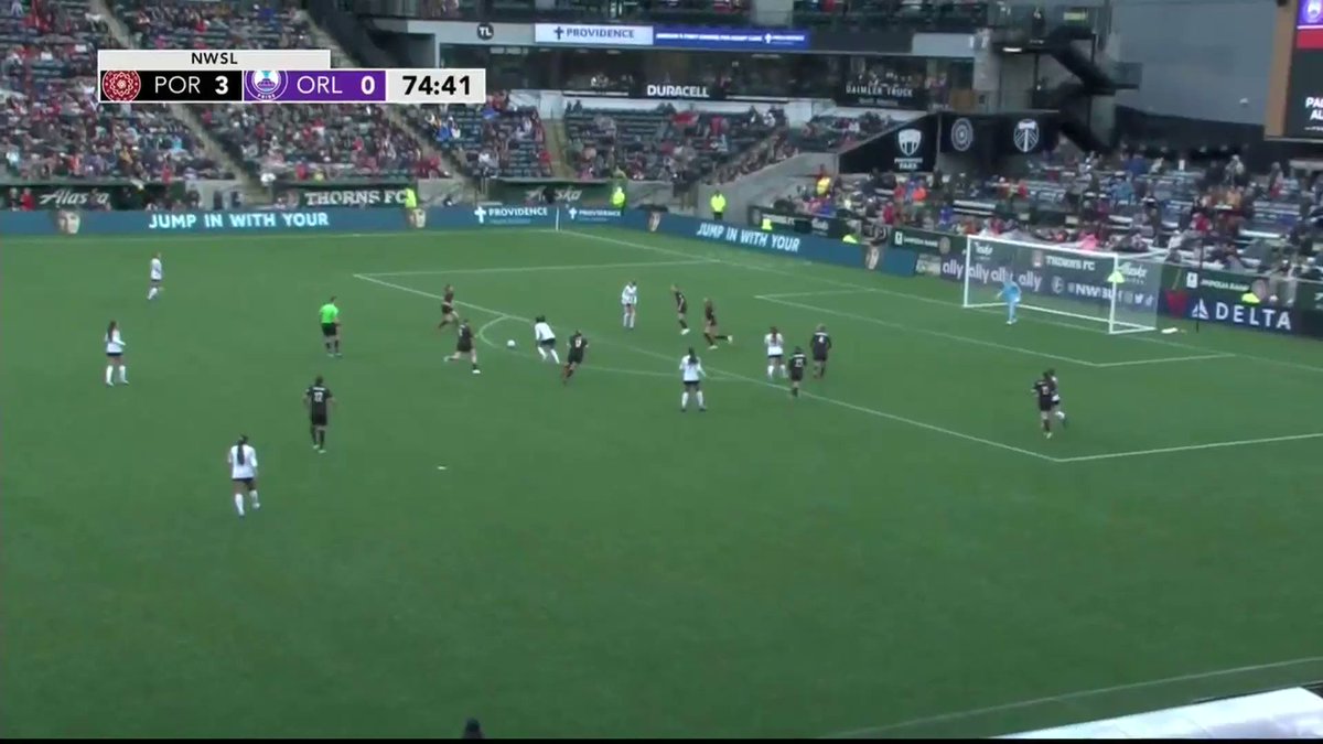 自陣深くで2人抜き魔法妃和ターン炸裂を起点にファンタスティックなゴール！！！実況と歓声にも痺れたわ〜👏👏👏

#BAONPDX  #NWSL  #杉田妃和 