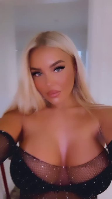 Follow my insta - @ anna.hunttx https://t.co/hoU8IxYoBy