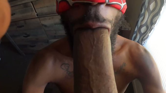 Get your first month 50% and watch spidy bro gobble dick ?

To  download videos like this in our private