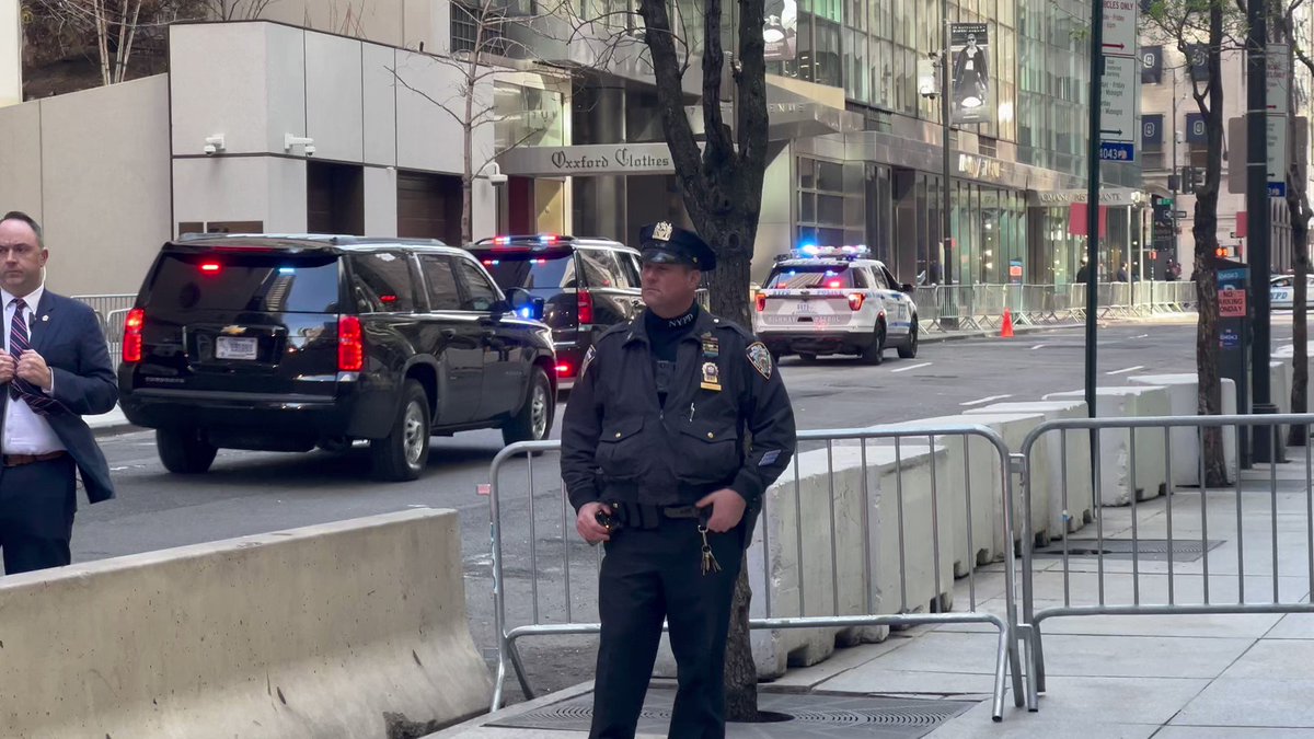 collin-rugg-on-twitter-just-in-trump-arrives-at-trump-tower-in-new
