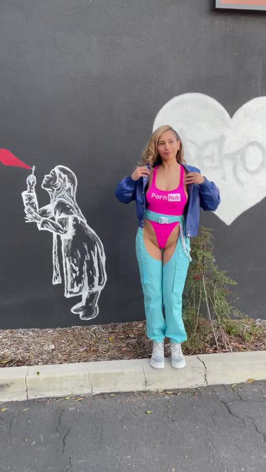 Banksie’s pics and videos