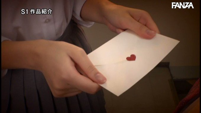 教師の僕は巨乳生徒のノーブラ誘惑に理性ふき飛び何度も彼女に吐精してしまう。 小倉七海 https://t.co/gWaotyjapI
