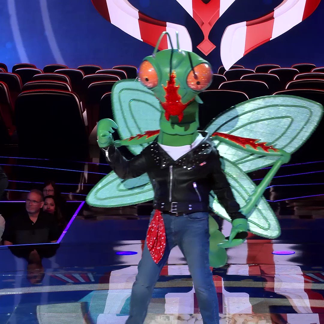 The Masked Singer on Twitter "MantisMask was saved by robinthicke! 🤯