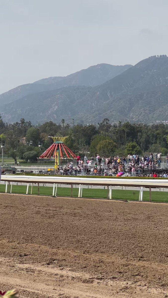 Santa Anita Park on Twitter "A PHOTO FINISH in the RUNHAPPY Santa