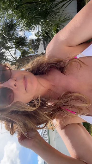 #milf 💯 https://t.co/YnofIO7ACW<a href="/tag/milf"class="tags">#milf</a>