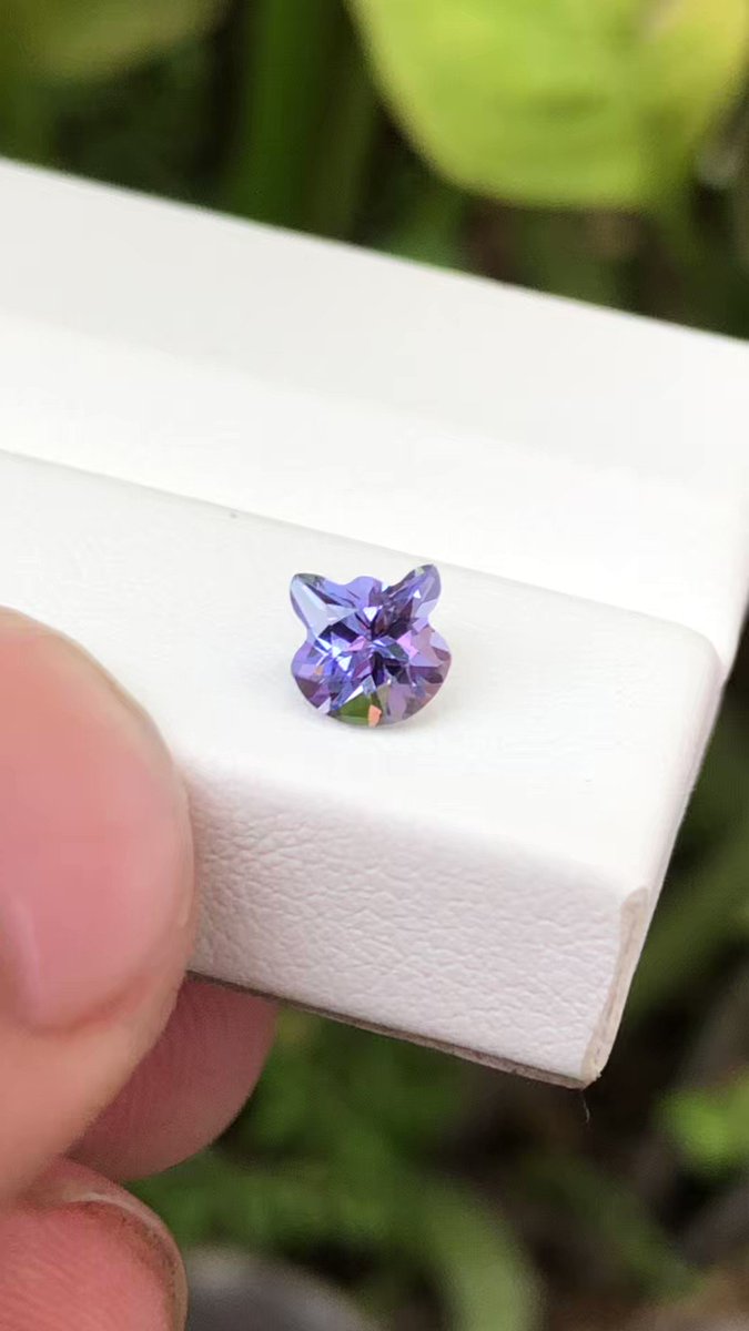 1.82 ct 天然 ゾイサイト(タンザナイト)トリリアント | www.esn-ub.org