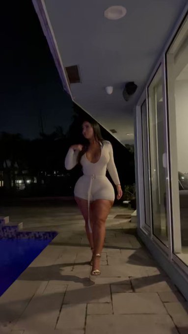 Throwback Thursday  🫶🏽😊 https://t.co/PqjjkeAUJR<a href="/tag/thickgirlproblems"class="tags"><span>#thickgirlproblems</span></a>