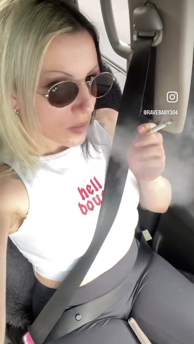 Smoking in your car while you drive 🚬💨 how could you say no 😏

New IG go follow 💋 ravebaby304 
#smokingvideo