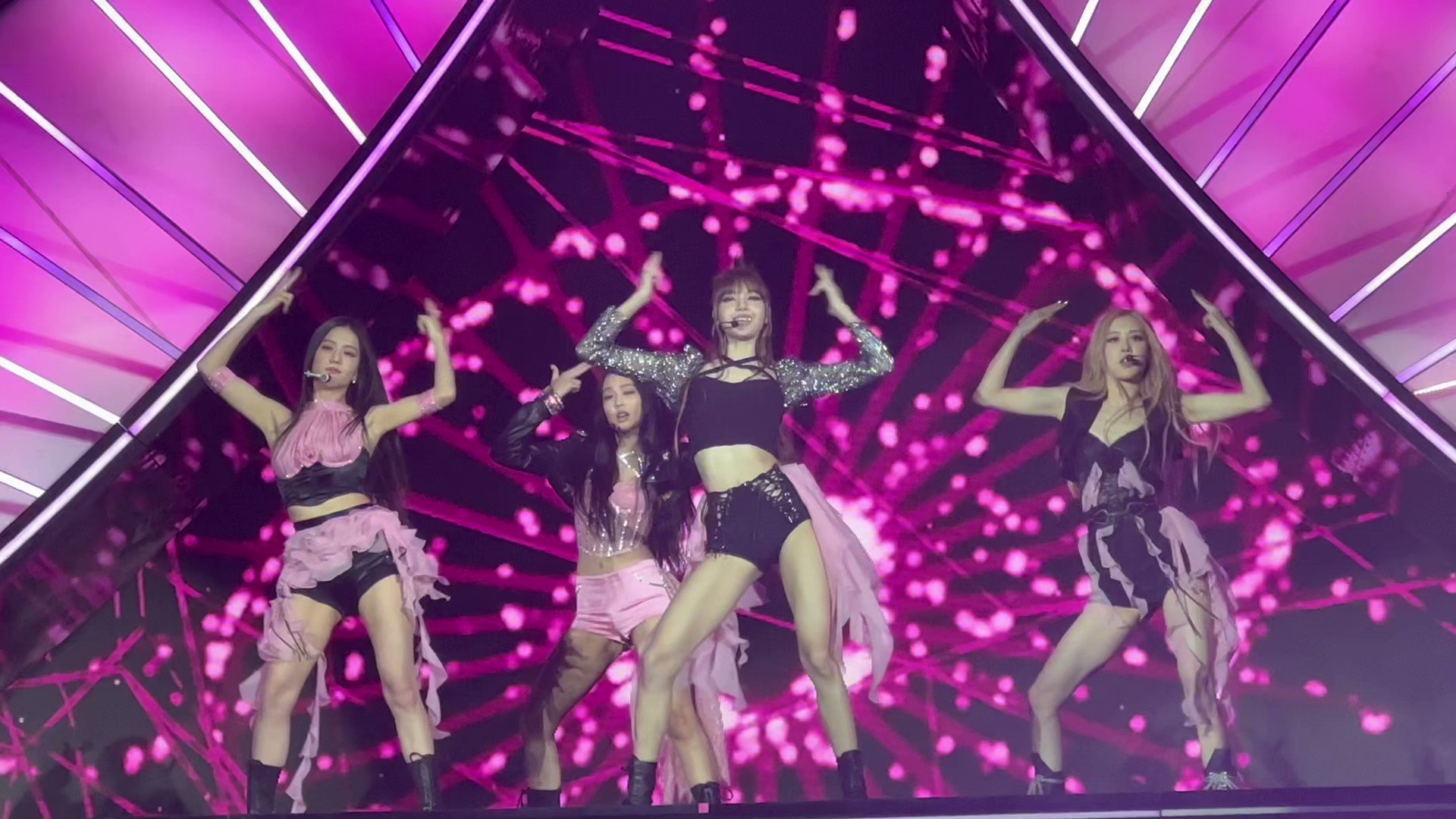 on-twitter-blackpink-at-coachella-2023-https-t-co-xvzdh8l46j