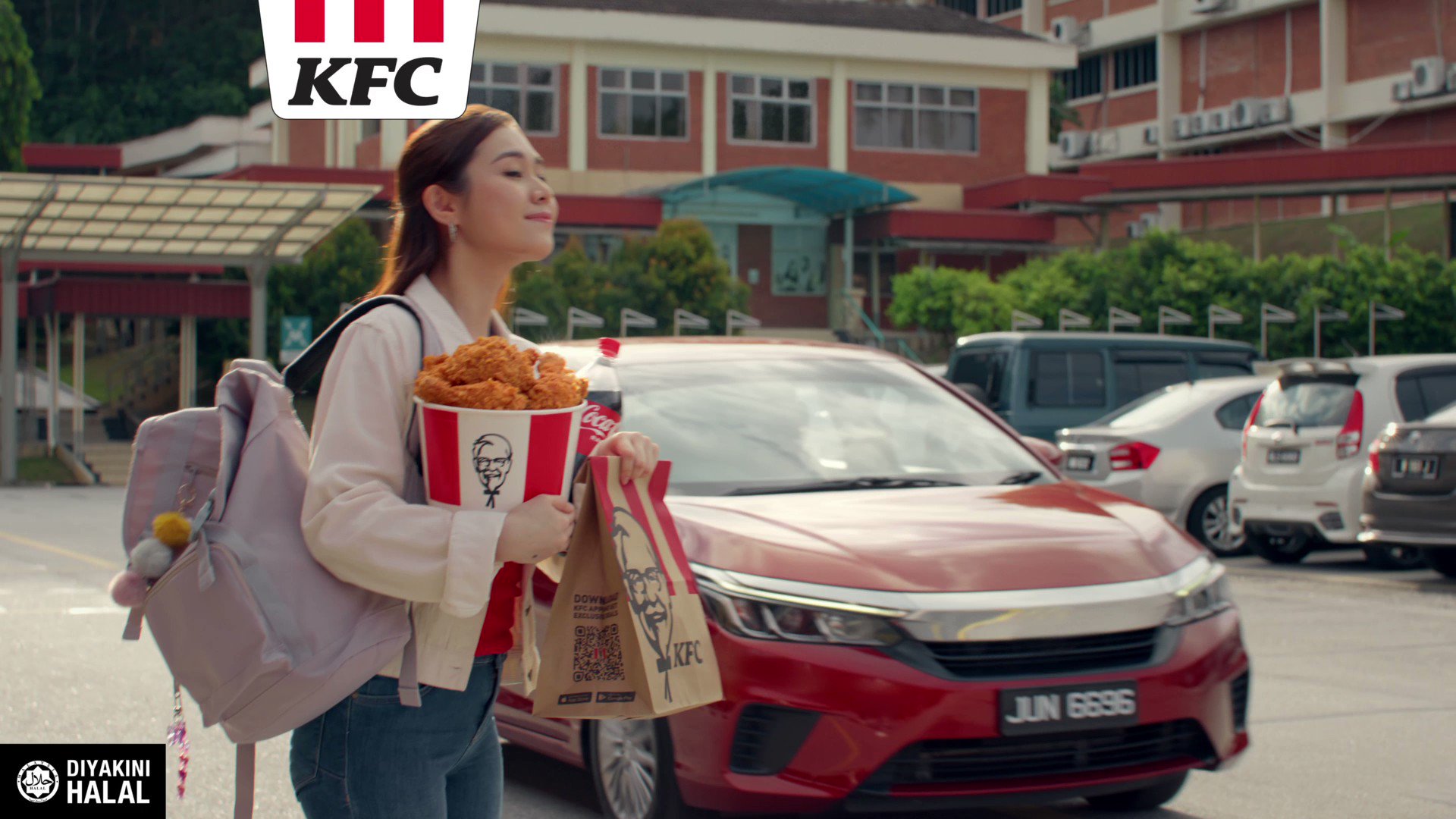 KFCmalaysia on Twitter "Kongsi kemeriahan Raya korang dengan kelazatan
