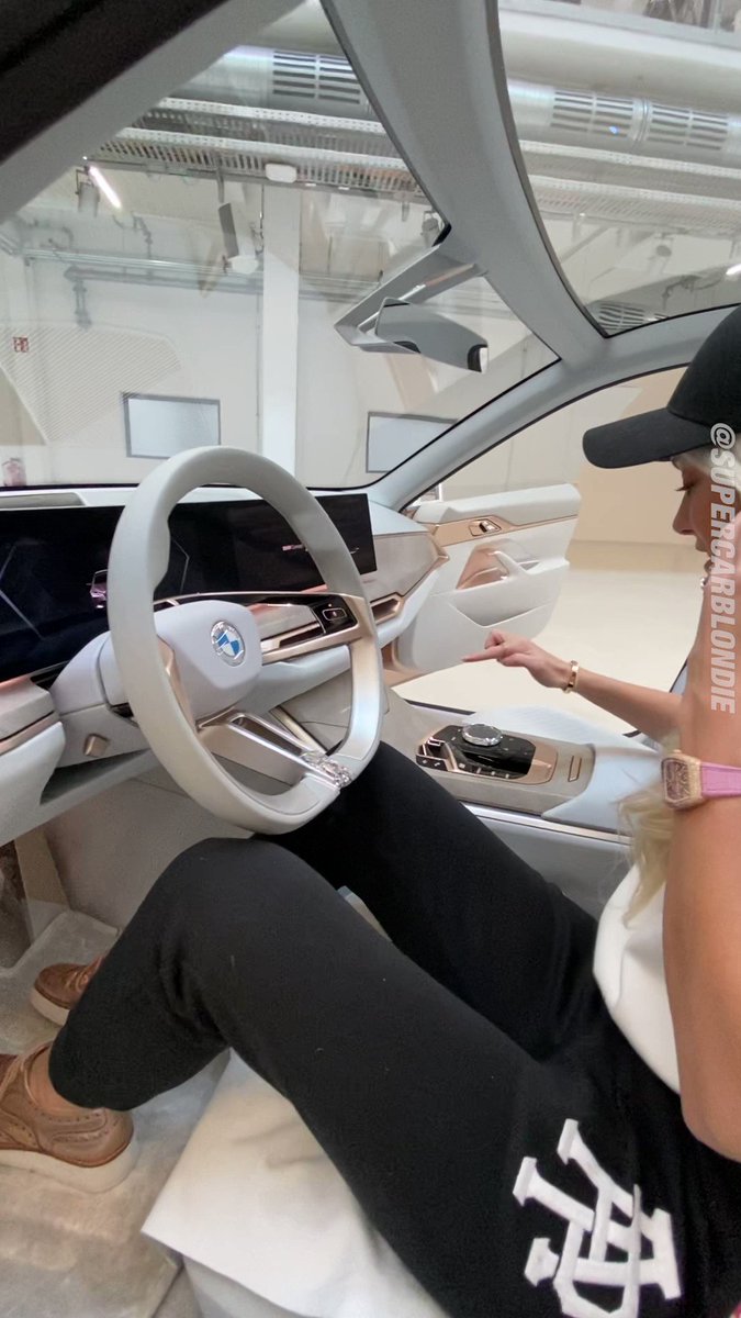 Supercar blondie bmw i4 online
