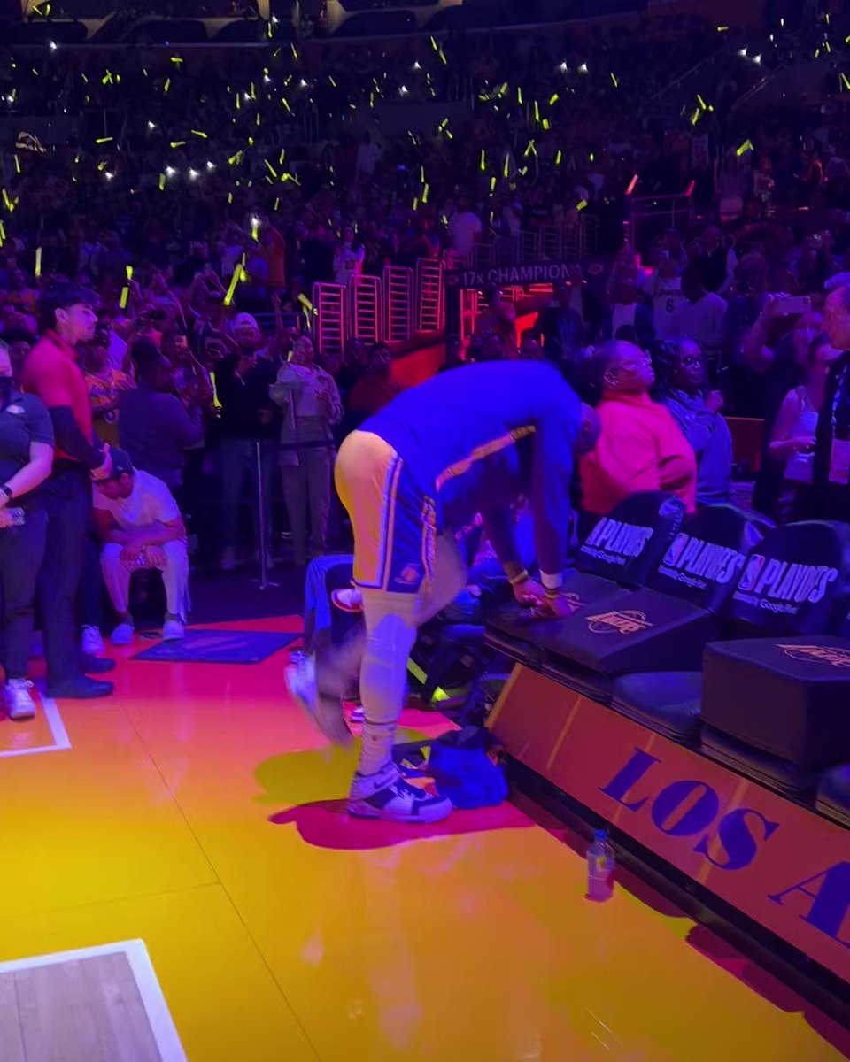 Los Angeles Lakers On Twitter Game On los-angeles-lakers-on-twitter-game-on