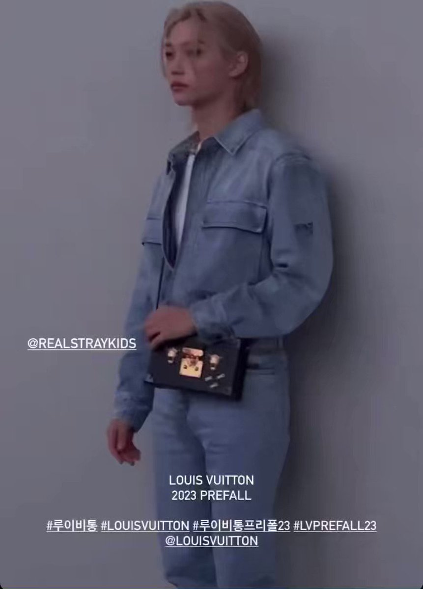 STRAYKIDSLOOKBOOK on X: 200619 #FELIX BACKPACK  LOUIS VUITTON M55699  CHRISTOPHER PM $5,050.00  #StrayKids #스트레이키즈 #GO生  #GOLIVE #LouisVuitton #神메뉴 #GodsMenu #STRAYKIDSLOOKBOOK  #YouMakeStrayKidsStay