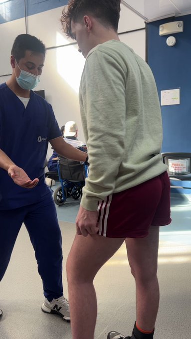 Tal vez no les importe porque no es porno, pero les comparto mis primeros pasos sin muletas después de