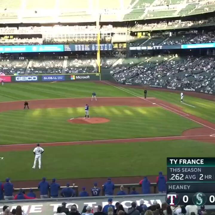Brian Pedersen on Twitter "RT Mariners shoutout to the bat 🫡 GEICO