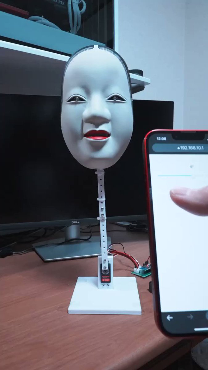 Kazumasa Kusaba on Twitter "ドッキリ用のロボットが完成した。 来週、おばあちゃんの誕生日パーティーがあるから