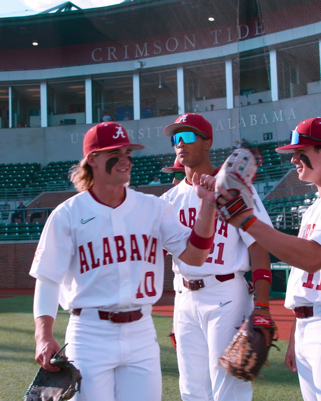 Alabama Baseball on X: Always makin' the difficult plays look easy -  @jimjarvis22 Cue the highlight reel 🎞️ #RollTide   / X