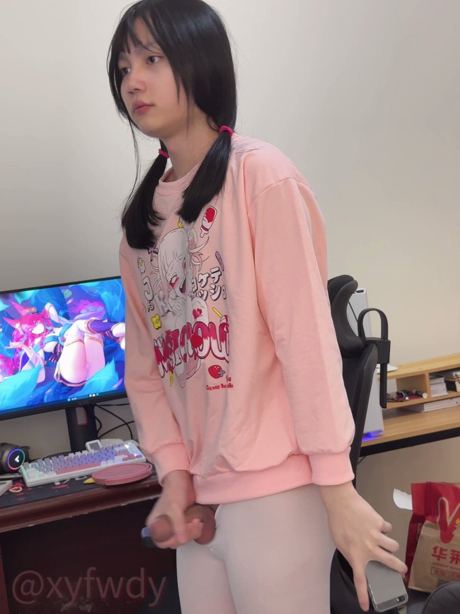 Who's young daughter is going to cum~ *Girl...     