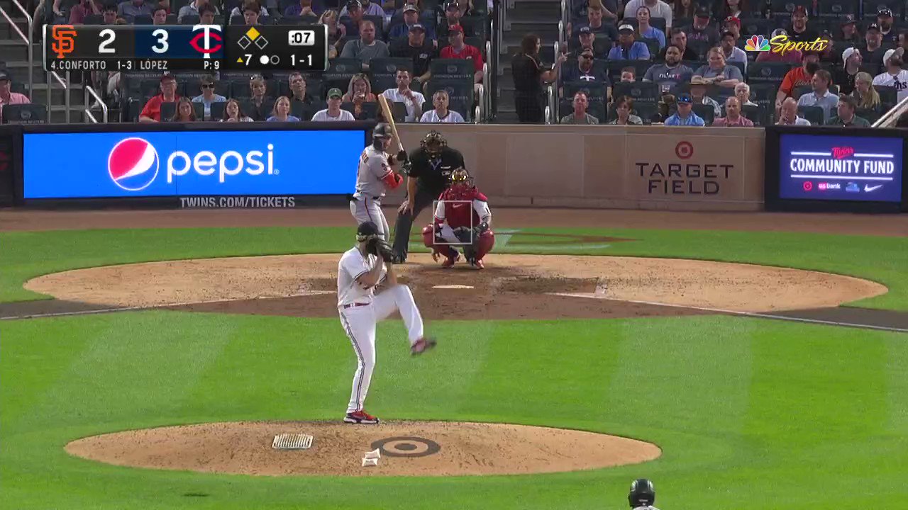 Giants at twins twitter