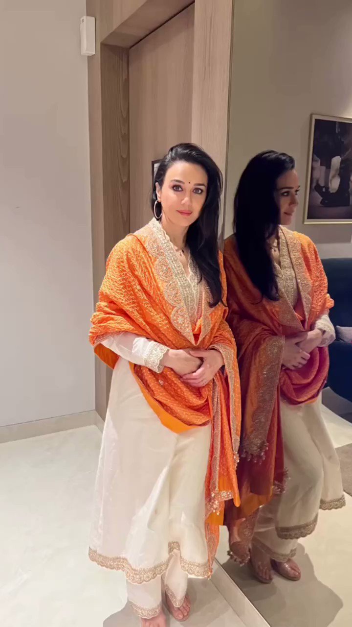 Preity G Zinta on Twitter: "When Mom insisted on visiting the 12  Jyotirlings in India I knew I couldn't say no to her. Of course we had to  start with the Incredible