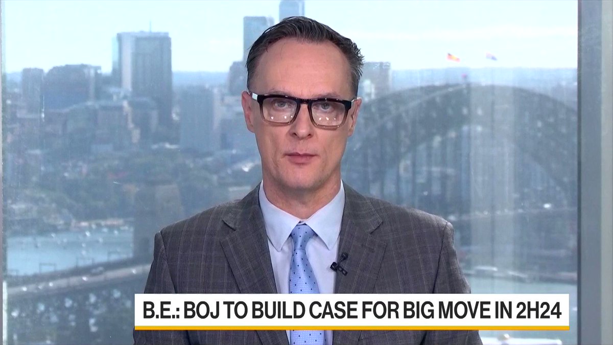Bloomberg Economics says the Bank of Japan will gradually build a case for a major overhaul of its stimulus framework in the second half of next year. 

Paul Jackson reports https://t.co/5c3UnI0oCO https://t.co/cNwrJIJAiL