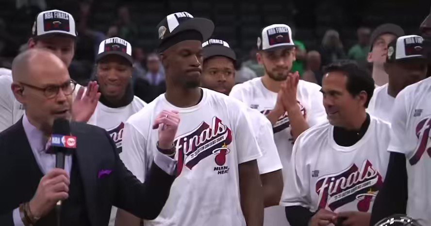 [情報] 不抱東冠獎盃 Jimmy Butler:我拿下一個