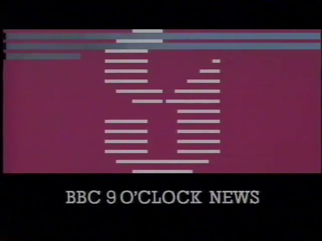 BBC1: Nine O'Clock News Monday 7th June 1982

Headlines:
Falklands: call for Argentine commander to lay down arms 
Two people killed in helicopter crash 
First footage of HMS Glamorgan bombing raid 
1,000 Argentine prisoners to leave for Uruguay https://t.co/NlR3uesY1L