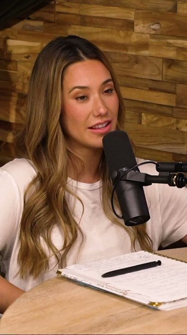 I still can&rsquo;t believe I had the privilege of working with Emily one on one. She&rsquo;s magic. https://t.c