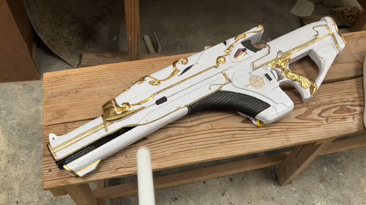 土日限定品。 ニケ NIKKE ドロシー 銃