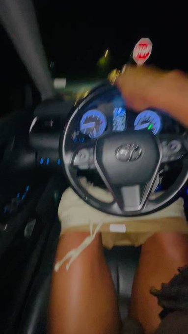 All the way home ?
https://t.co/edBv4FCu2H https://t.co/Kr5Y4knucl