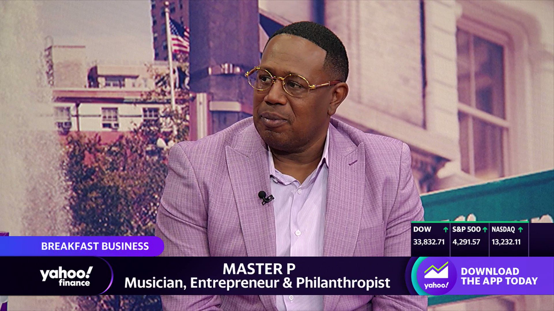 YahooFinance s video Tweet