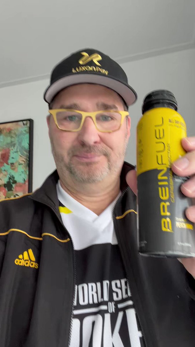 phil_hellmuth on Twitter "Took an entire day off, check, slept 13.5