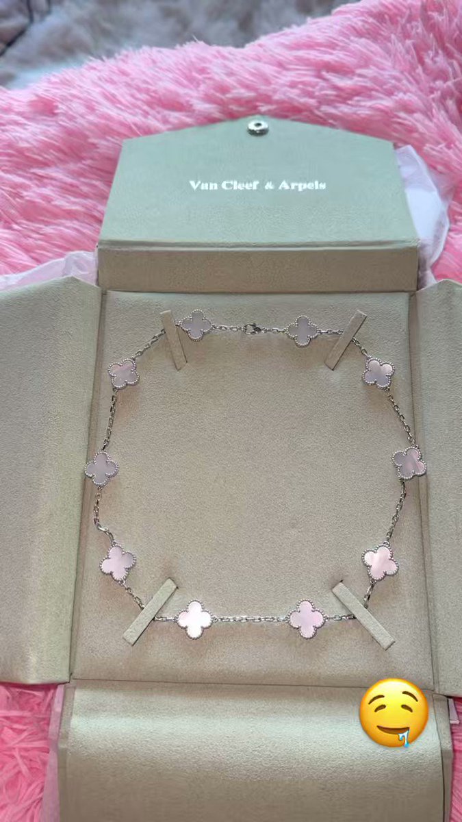 Lissa Aires on Twitter: &ldquo;SPOILT PRINCESS 👑 ALL YEAR ROUND&rdquo;