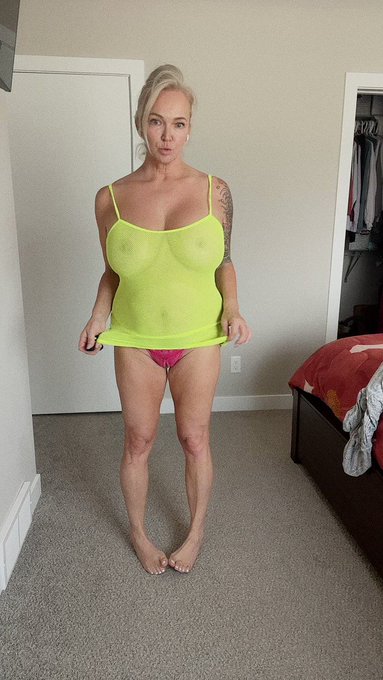 if you think think this is sexy RT for me 💜@erikkadevine https://t.co/FCcNU1DqIh<a class="tags" href="/tag/erikkadevine">@erikkadevine</a><a href="/tag/goddess"class="tags"><span>#goddess</span></a><a href="/tag/mistress"class="tags"><span>#mistress</span></a>