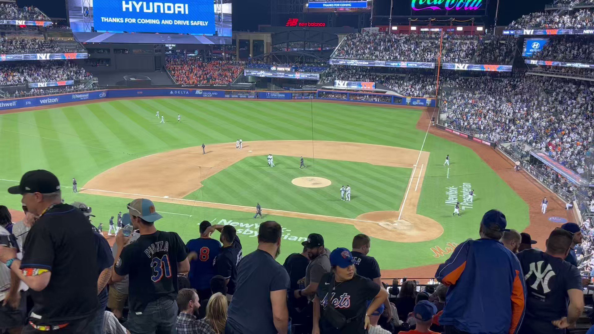 Yankees at Mets / Twitter