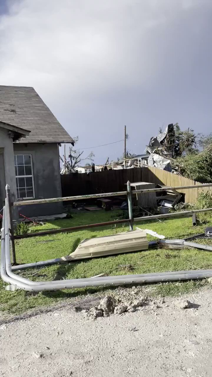 Jeremy Lightning ⚡️ on Twitter "Tornado touched down in Point Place