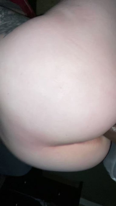 Bed backshots and beyond?? https://t.co/NuRs9dxnja