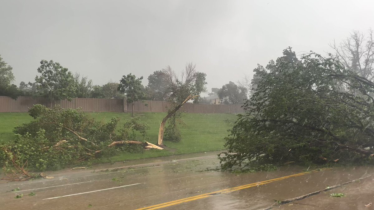 Marc Sallinger On Twitter Tornado Damage In Highlands Ranch marc-sallinger-on-twitter-tornado-damage-in-highlands-ranch