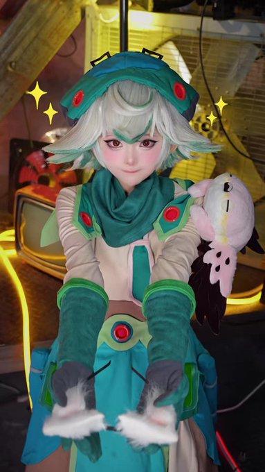 コスプレイヤー小柔SeeUのTwitter動画12