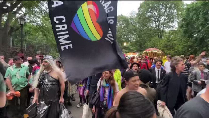 Nlightn kpss on twitter rt senatorbabet we re here we re queer