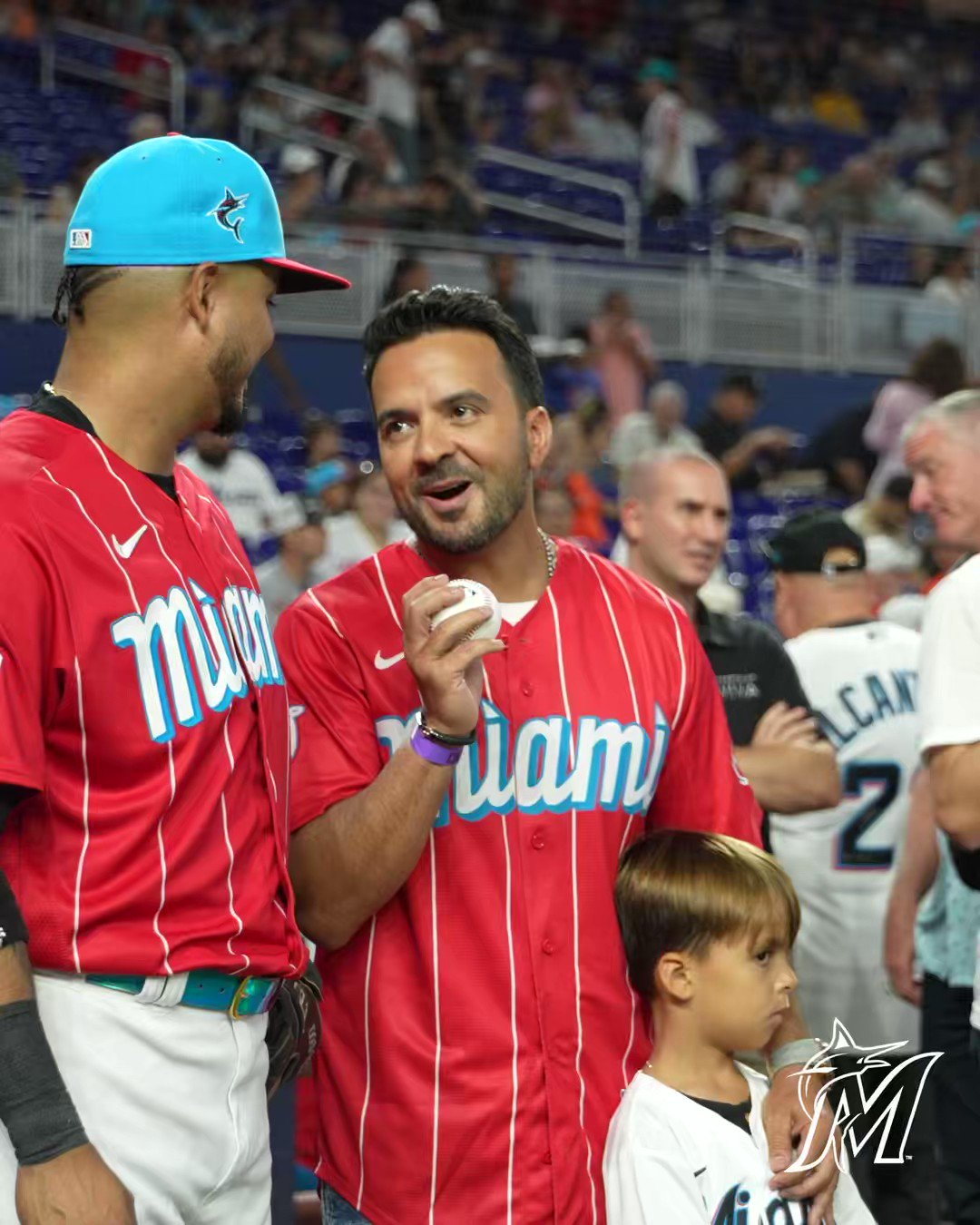 marlins red uniforms