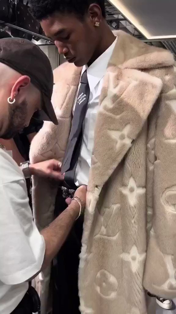 Shtreetwear on X: Backstage at Louis Vuitton by Pharrell https