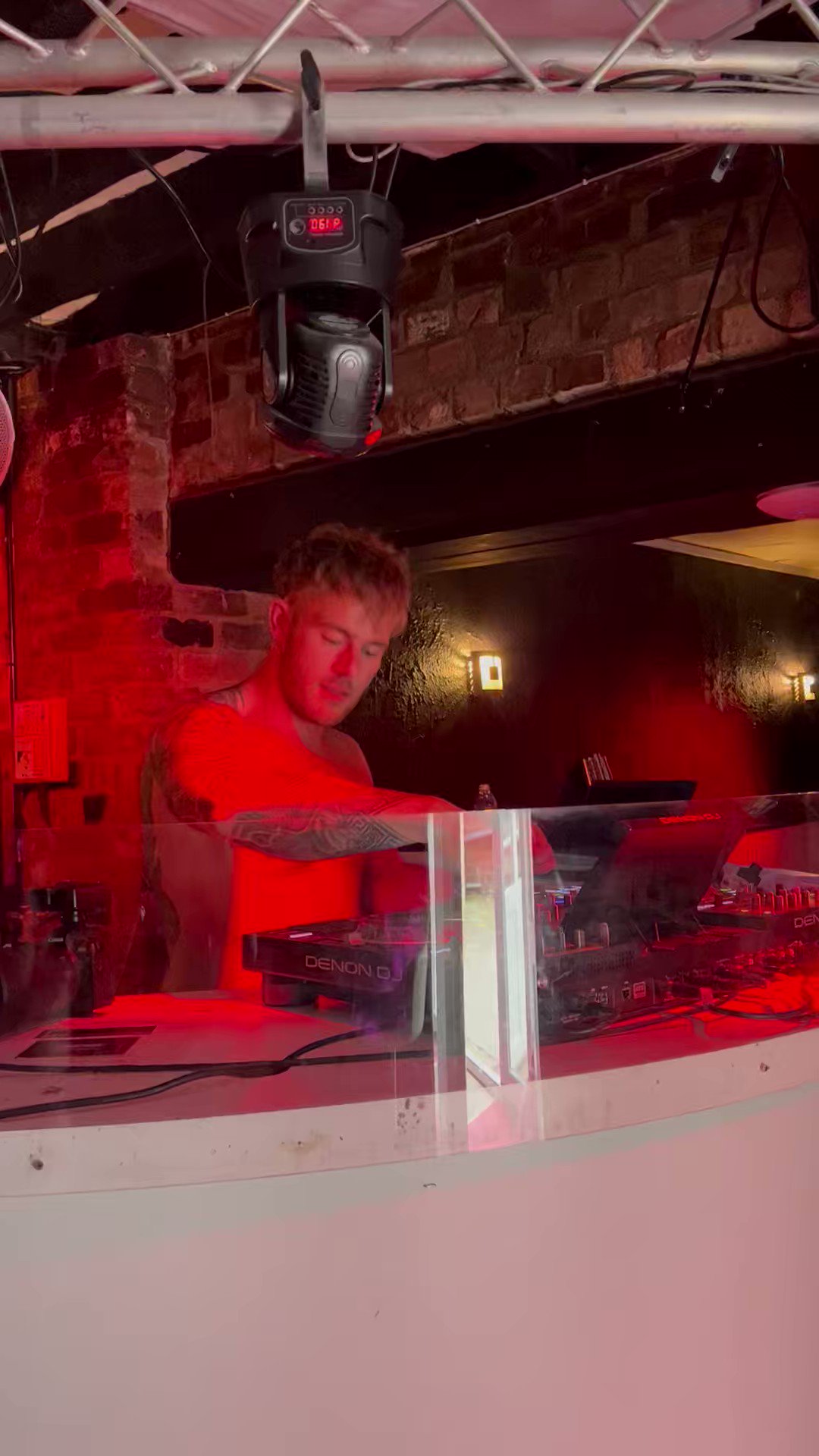 dcbrne (top 0.2% Onlyfans) on Twitter: Who’s coming to my club?… https 