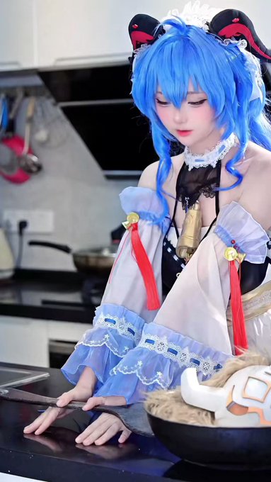 Twitterのコスプレ動画2