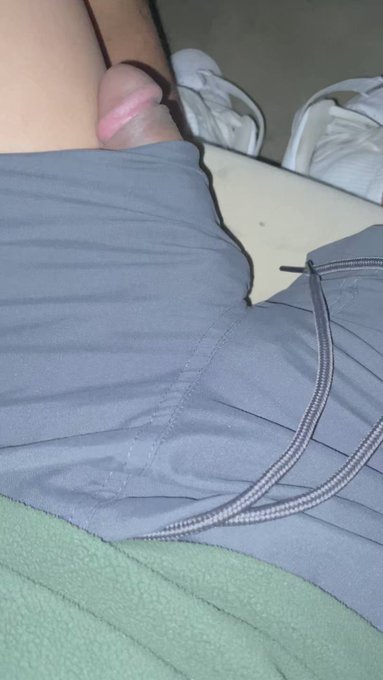 Waiting for my date this night. https://t.co/DIKMWvfhvJ<a href="/tag/denver"class="tags"><span>#denver</span></a><a href="/tag/aurora"class="tags"><span>#aurora</span></a><a href="/tag/denverpride"class="tags"><span>#denverpride</span></a>