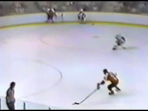 RT @YaBoyCoots: Multiple fights erupt between the Flyers and Oilers back in May of 1985 https://t.co/nzpbEhSSJL