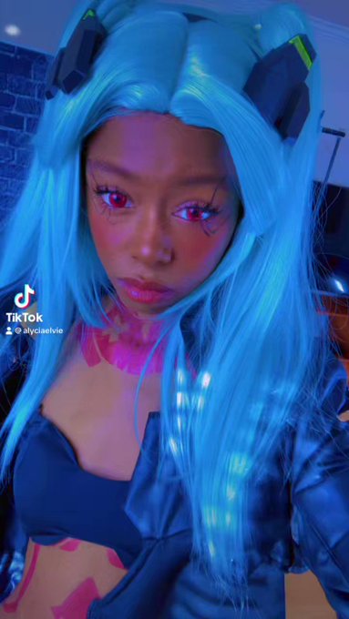 follow me on tiktok for becca content coming today :3 https://t.co/6LfIfquFZI