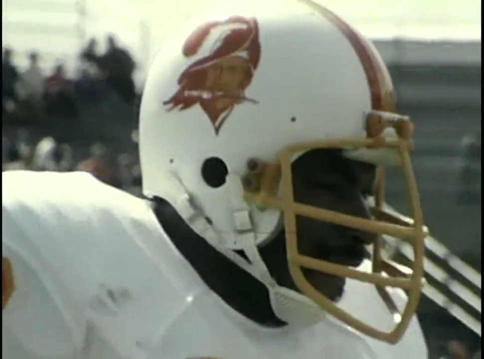 Lee Roy Selmon's NFL career was nothing short of extraordinary. He was the first pick of the expansion Tampa Bay Buccaneers unleashing a hurricane of talent as a fearsome defensive end. His lightning-fast speed and relentless pursuit of the ball electrified the field. 

Selmon's… https://t.co/X4AWzqAc6D https://t.co/oZZNNWxlU6