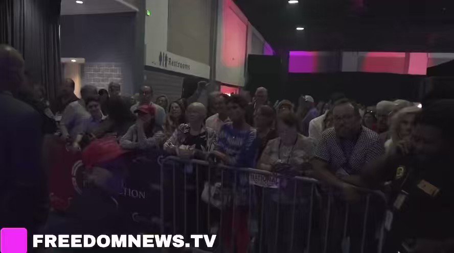 Ron Filipkowski on Twitter: "Charlie Kirk sold too many tickets to his